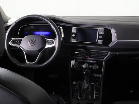 Used 2024 Volkswagen Jetta SE w/ Panoramic Sunroof Package image 29