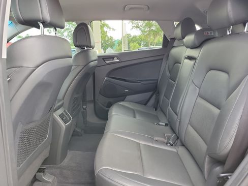 Used 2018 Hyundai Tucson SEL Plus w/ Cargo Package FWD image 17