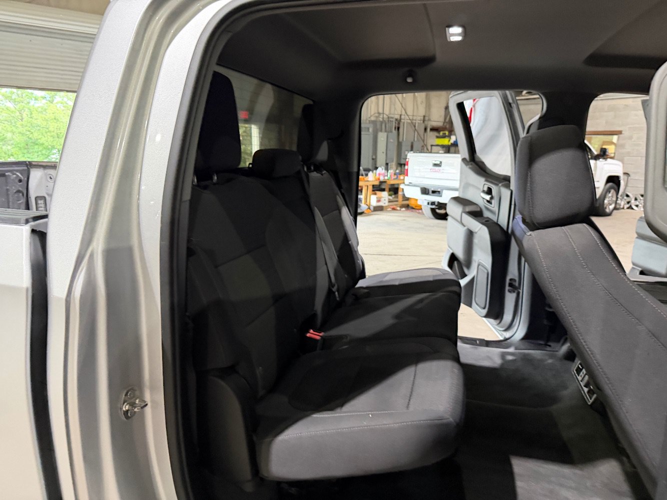 Used 2021 Chevrolet Silverado 1500 LT AWD/4WD image 23