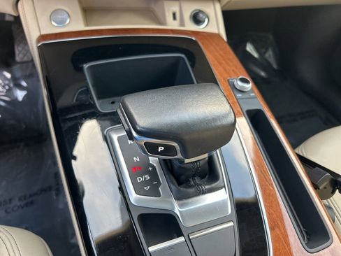 Used 2022 Audi Q5 2.0T Premium Plus image 15