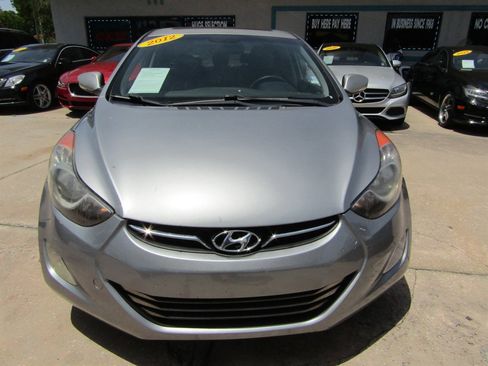 Used 2012 Hyundai Elantra GLS FWD image 2