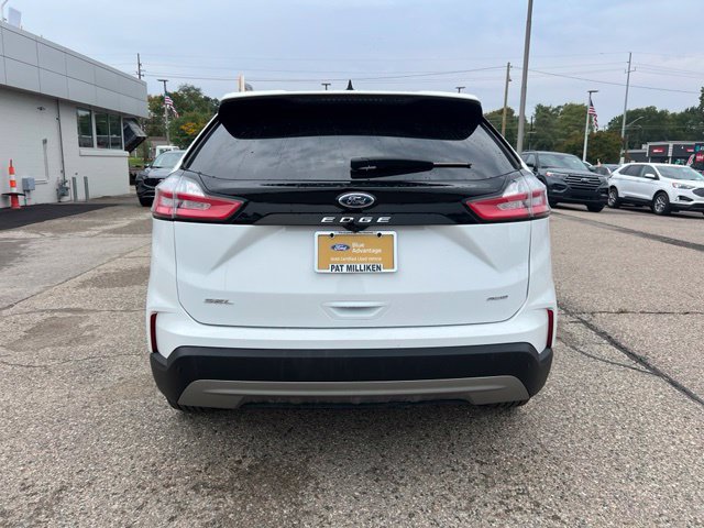 Certified 2024 Ford Edge SEL w/ Convenience Package AWD/4WD image 5