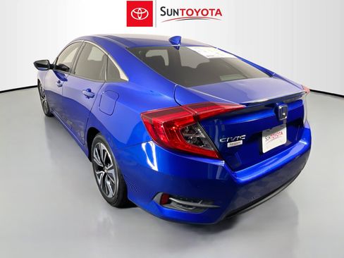 Used 2018 Honda Civic EX-T image 6