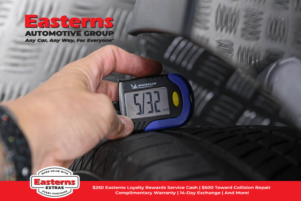Used 2023 Chevrolet Equinox Premier AWD/4WD image 31