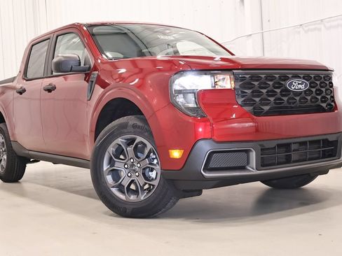 New 2026 Ford Maverick XLT FWD image 28