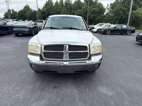 Used 2005 Dodge Dakota SLT RWD image 2
