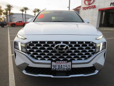 Used 2022 Hyundai Santa Fe SEL Premium image 2