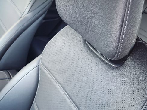 Used 2024 Mercedes-Benz GLC 300 4MATIC image 15