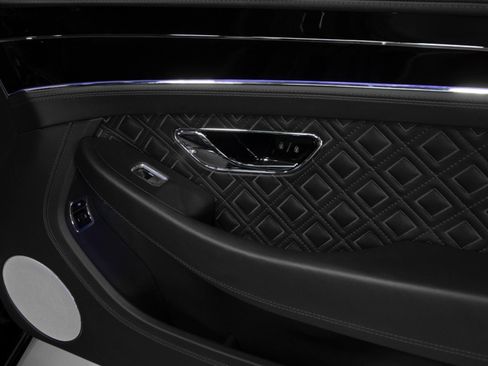 Used 2020 Bentley Continental GT V8 image 42