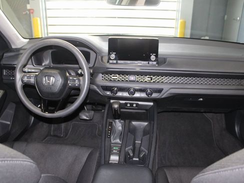 Used 2025 Honda Accord SE image 23