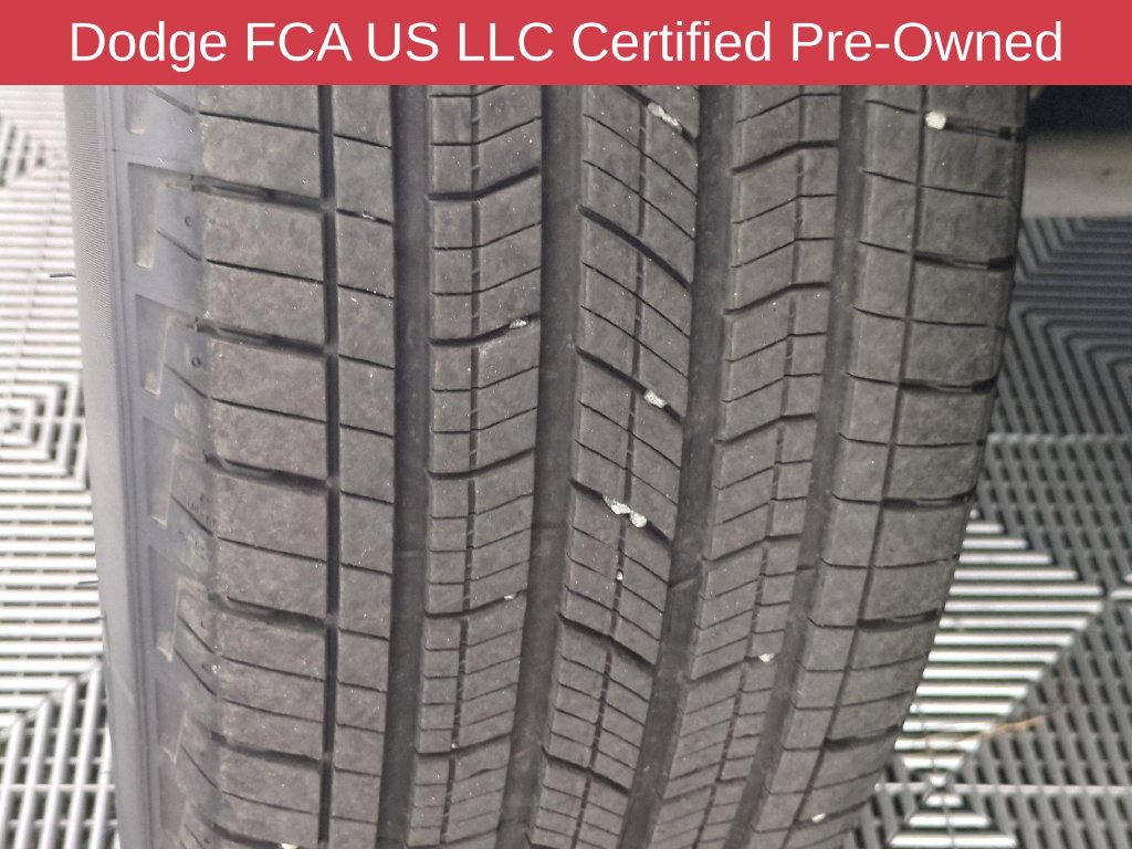 Certified 2024 Dodge Durango SXT w/ 3rd Row Seating Group RWD image 13