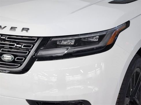 Used 2026 Land Rover Range Rover Velar Dynamic SE image 12