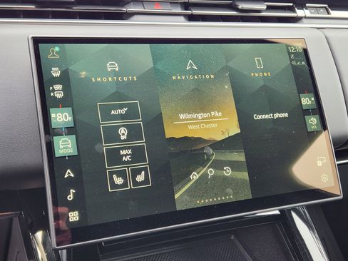 Certified 2025 Land Rover Range Rover Sport image 20