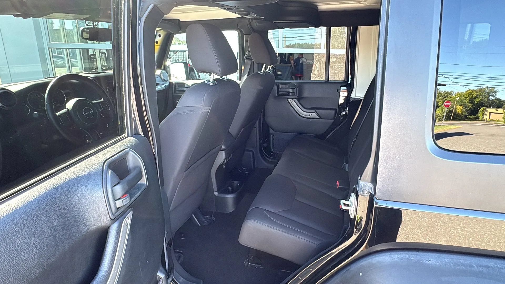 Used 2017 Jeep Wrangler Unlimited Sport w/ Quick Order Package 24S AWD/4WD image 25