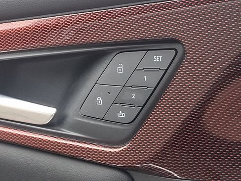 Used 2024 Chevrolet Traverse RS AWD/4WD image 25