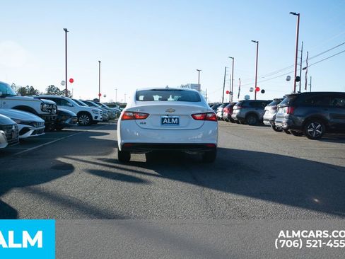 Used 2023 Chevrolet Malibu LT image 5