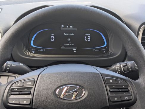 New 2025 Hyundai Venue SE image 27