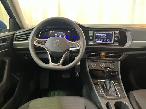 Certified 2023 Volkswagen Jetta S FWD image 20