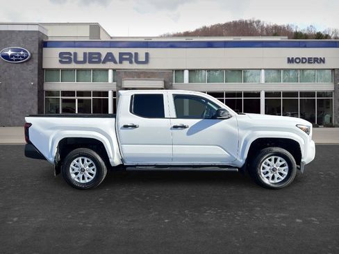 Used 2026 Toyota Tacoma SR AWD/4WD image 6