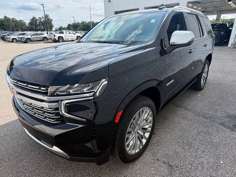 Used 2023 Chevrolet Tahoe Premier AWD/4WD image 7