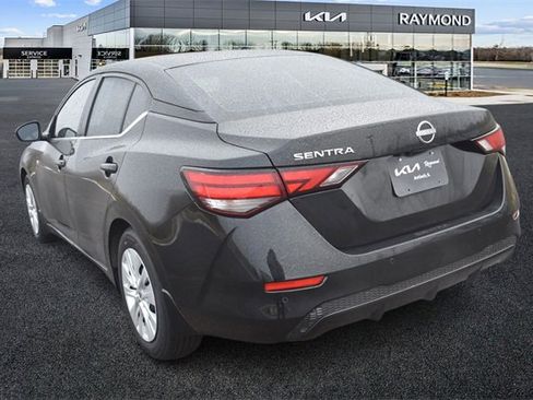 Used 2025 Nissan Sentra S image 5
