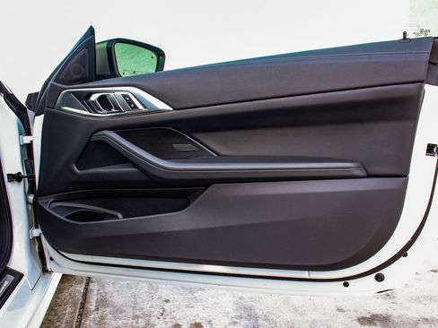 Used 2021 BMW 440i xDrive Coupe w/ Premium Package image 11