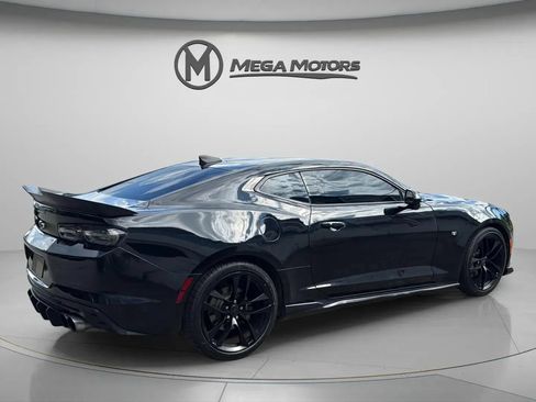 Used 2019 Chevrolet Camaro LT w/ 1LE Track Performance Package RWD image 8