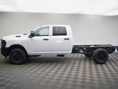 New 2026 RAM 3500 Tradesman AWD/4WD image 13
