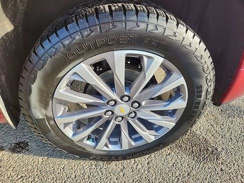 Certified 2023 Chevrolet Traverse Premier w/ LPO, Floor Liner Package AWD/4WD image 45