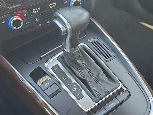 Used 2016 Audi Q5 2.0T Premium image 18