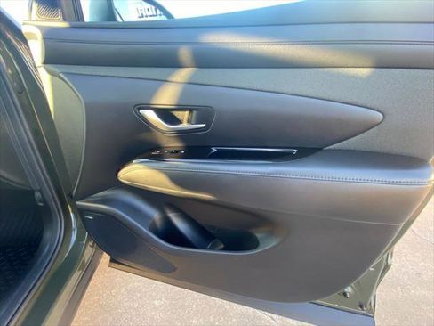 Used 2025 Hyundai Santa Cruz Limited image 16