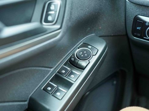 Used 2023 Ford Escape Active w/ Tech Pack #1 image 32