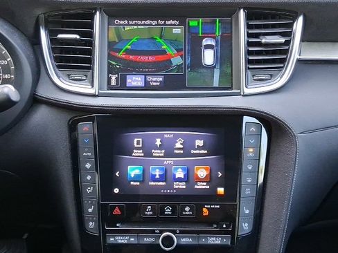 Used 2019 INFINITI QX50 Essential w/ Sensory Package image 11
