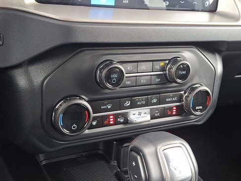Certified 2025 Ford Bronco Outer Banks AWD/4WD image 15
