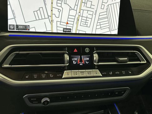 Used 2022 BMW X7 xDrive40i image 24