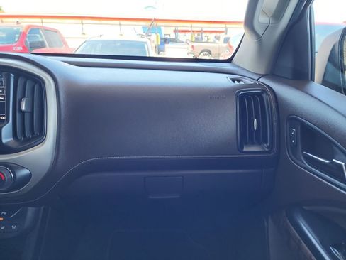 Used 2021 GMC Canyon Denali image 33