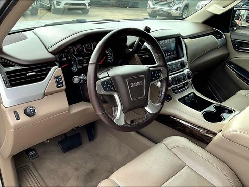 Used 2020 GMC Yukon SLT w/ Open Road Package image 17