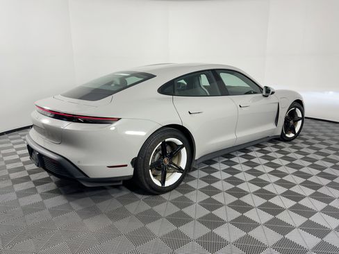 Certified 2022 Porsche Taycan image 9