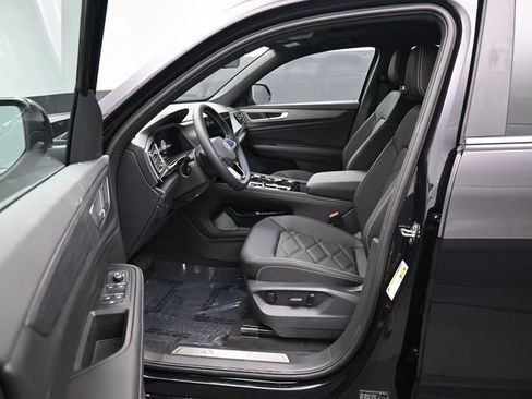New 2026 Volkswagen Atlas Cross Sport SE AWD/4WD image 9