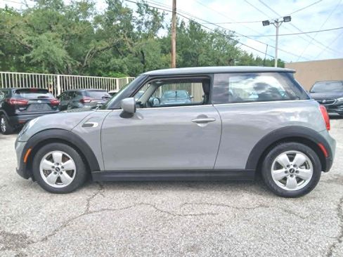 Used 2020 MINI Cooper 2-Door Hardtop image 8