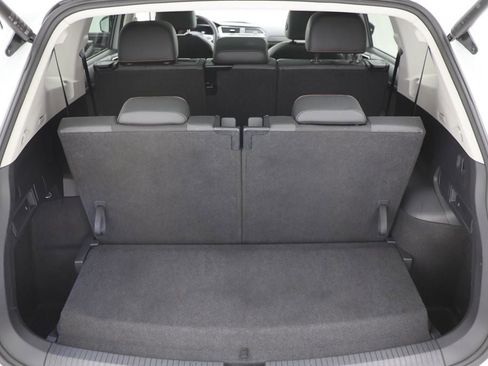 Used 2024 Volkswagen Tiguan Wolfsburg Edition image 30