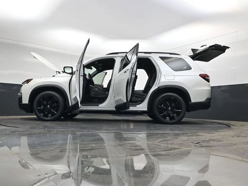 New 2026 Honda Pilot Black Edition image 39