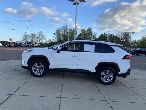 Used 2024 Toyota RAV4 XLE image 7
