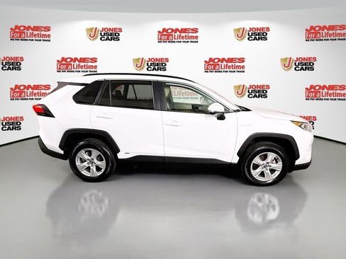 Certified 2020 Toyota RAV4 XLE w/ All Weather Liner Package image 17