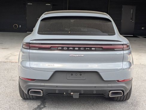 New 2026 Porsche Cayenne E-Hybrid Coupe AWD/4WD image 10