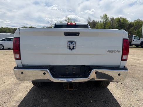 Used 2018 RAM 3500 Tradesman w/ Chrome Appearance Group AWD/4WD image 4