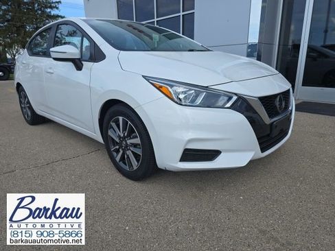 Used 2021 Nissan Versa SV FWD image 1