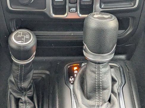 Used 2025 Jeep Wrangler Sport S w/ Convenience Group image 15