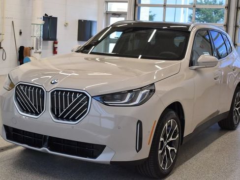New 2026 BMW X3 xDrive30i w/ Premium Package AWD/4WD image 9