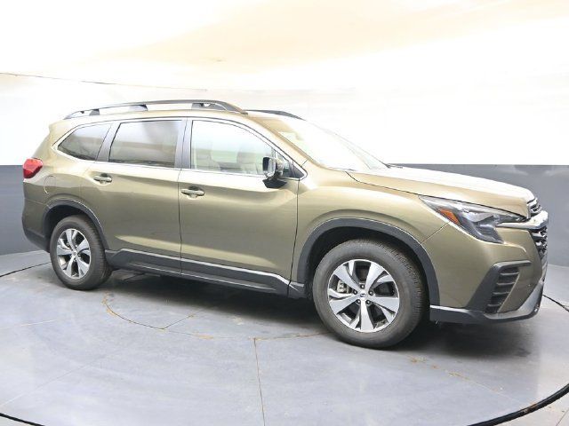 Used 2025 Subaru Ascent Premium AWD/4WD image 7